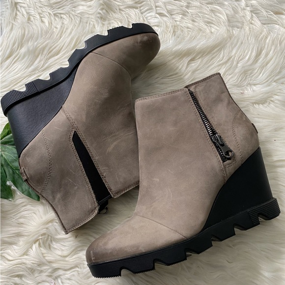 New SOREL Joan Uptown Waterproof
Zip Bootie - Picture 7 of 10